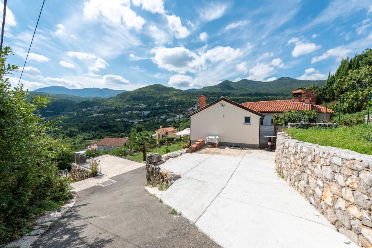 Sea View Apartment With Garden Near Opatija Veprinac Esterno foto