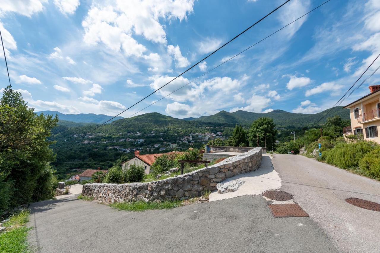 Sea View Apartment With Garden Near Opatija Veprinac Esterno foto